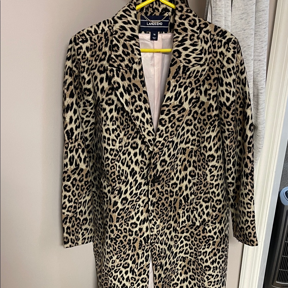 Lands’ End Leopard Coat - Size 16 🐆
